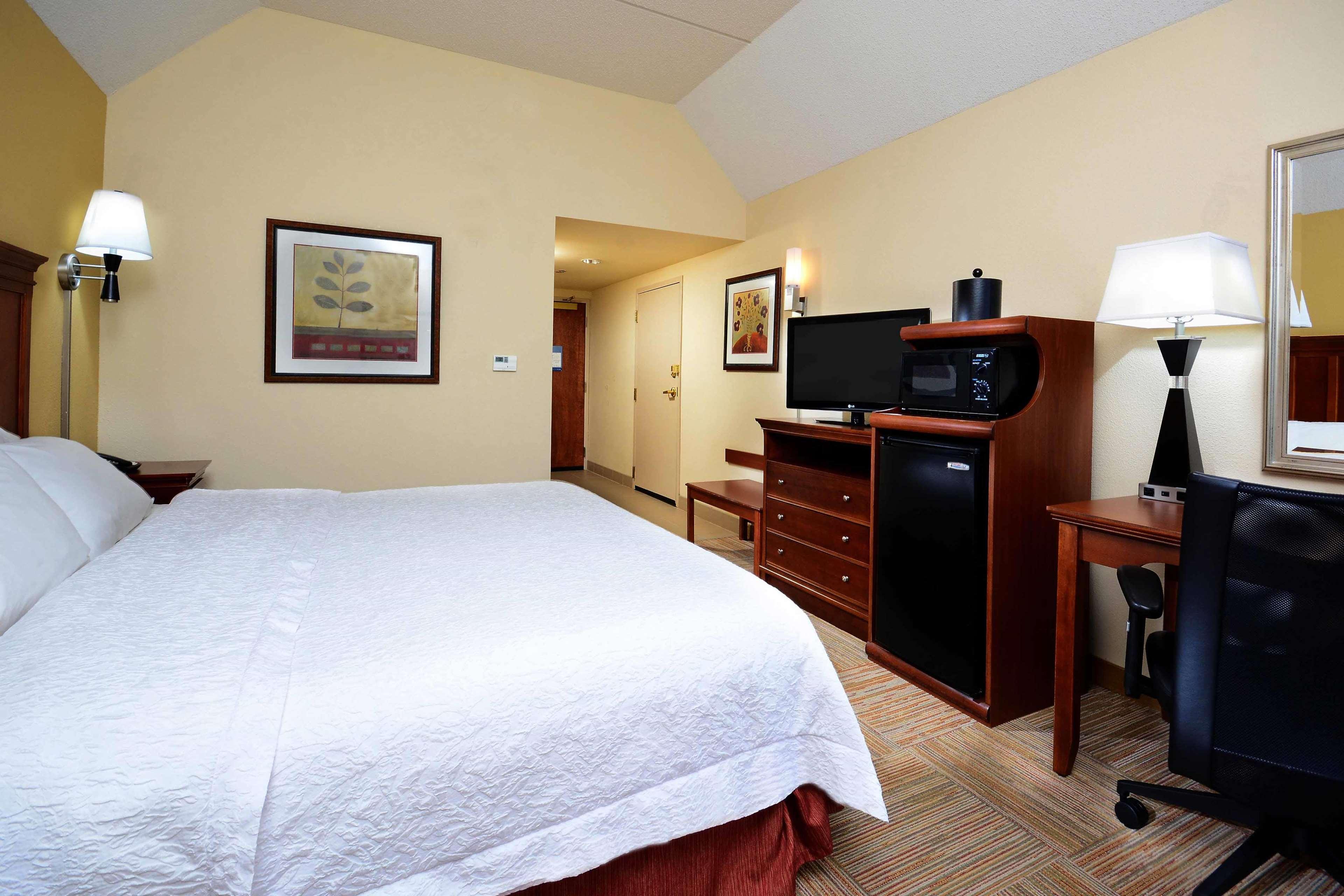 Hampton Inn Raleigh-Capital Boulevard North Exterior foto