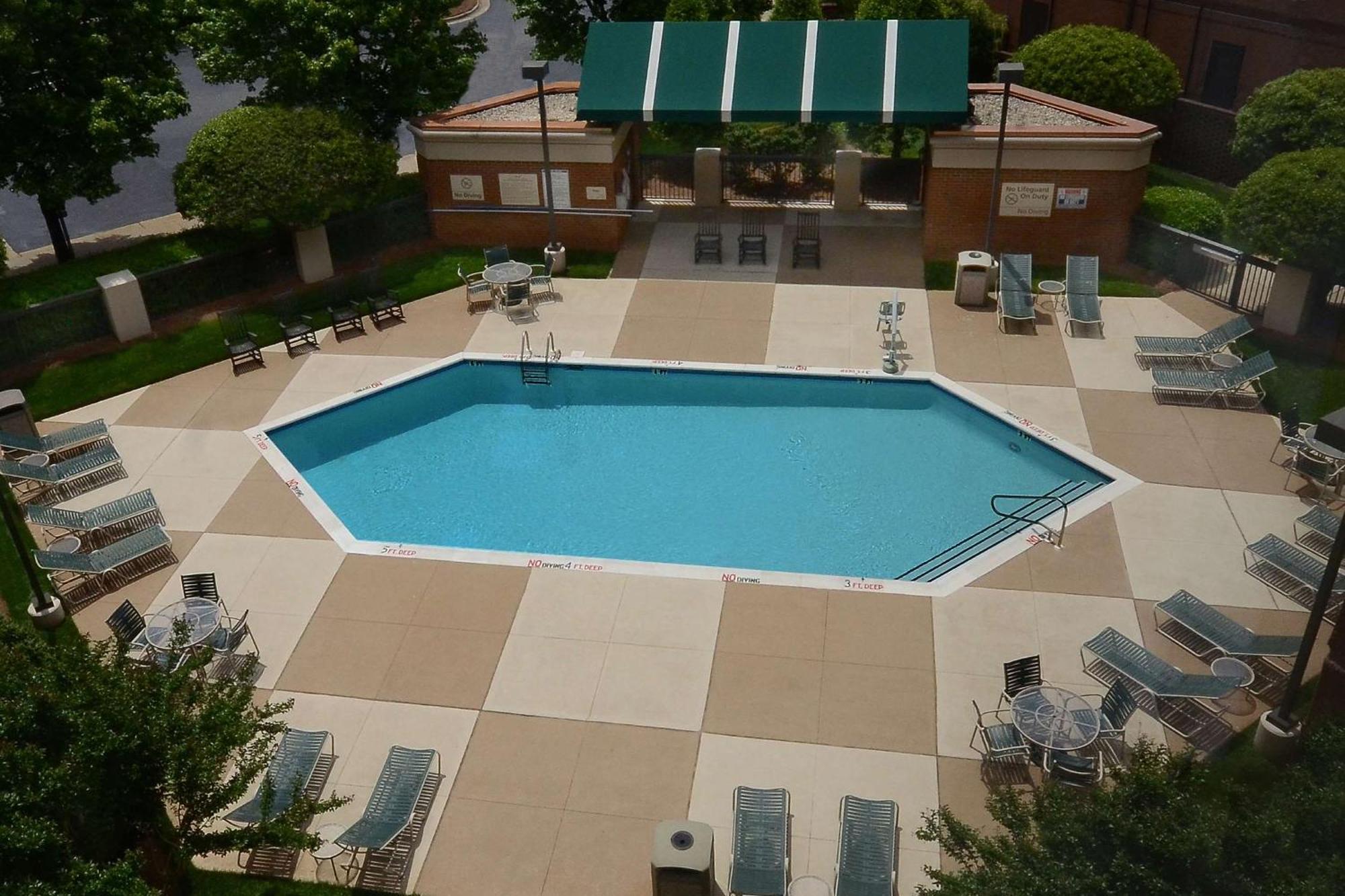 Hampton Inn Raleigh-Capital Boulevard North Exterior foto